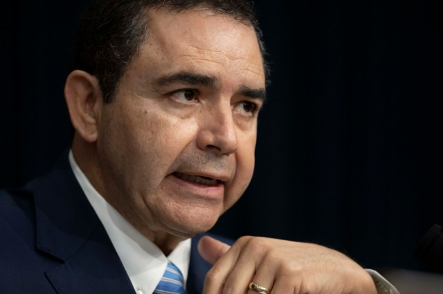 Trump indulta al congresista demócrata Henry Cuéllar, acusado de recibir sobornos