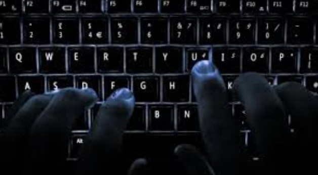 Acusan en Japón a un joven de 17 años de cometer un ciberataque con ayuda de una IA