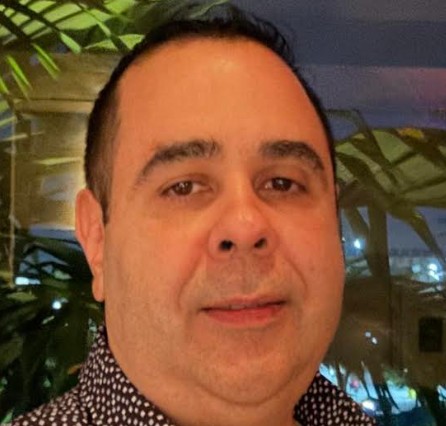 Rodolfo Rios, recibe el Premio Tacarigua de Oro Internacional USA 2024