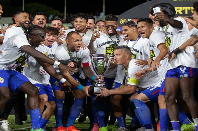 UCV FC se corona campeón de la Liga FutVe tras 68 años de espera al vencer 0-2 a Carabobo