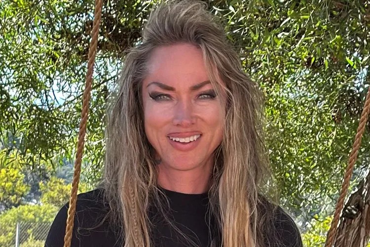 Mujer que intentó contratar a un amigo para matar a su esposo en California se quitó la vida