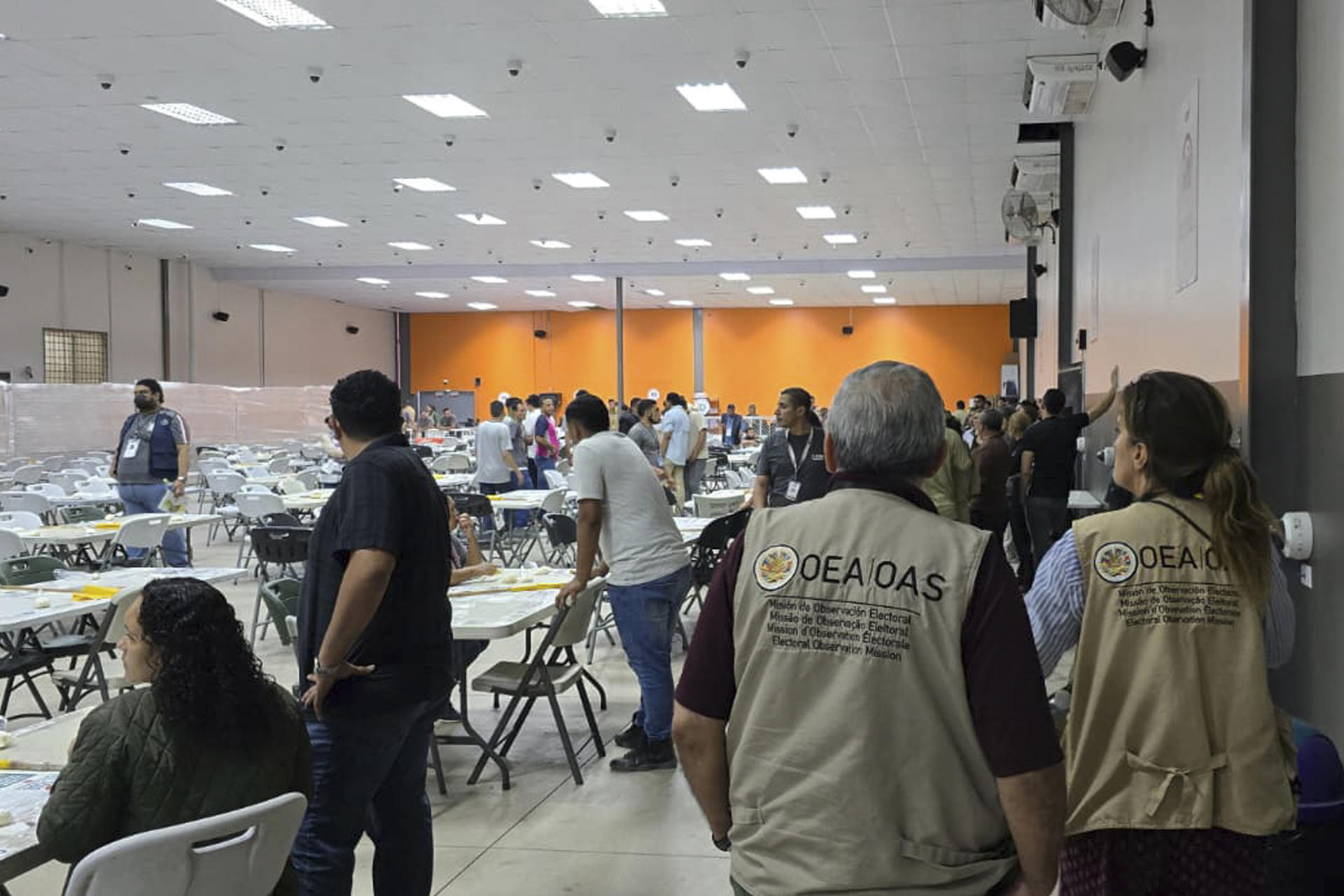 Escrutinio especial de las elecciones en Honduras paralizado por nuevos por incidentes