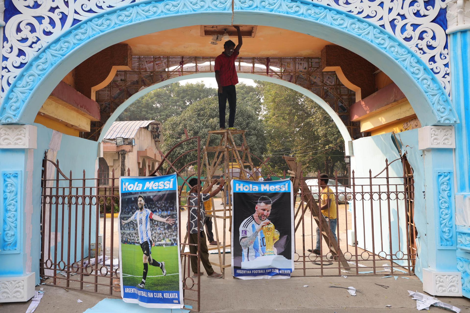 El caos que desató la visita de Messi en India: el público destrozó el estadio y se abrió una investigación