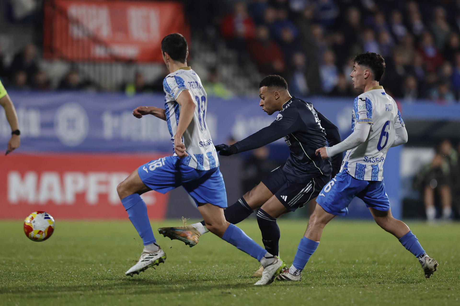 Real Madrid resistió la presión del modesto Talavera para meterse en octavos de Copa del Rey