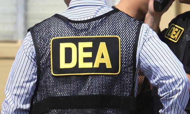 Exagente de la DEA fue acusado por presunto acuerdo para lavar millones de dólares del narcotráfico