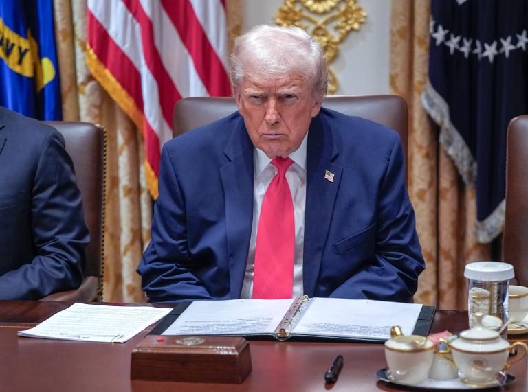 "Podría ser un problema": Trump expresó dudas sobre aprobar la compra de Warner Bros por Netflix