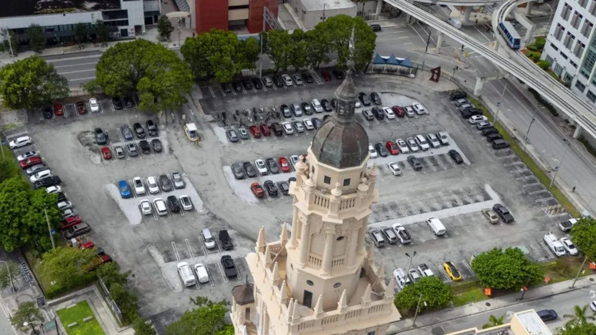 Demócratas tienen esperanzas tras casi 30 años de control republicano en la alcaldía de Miami