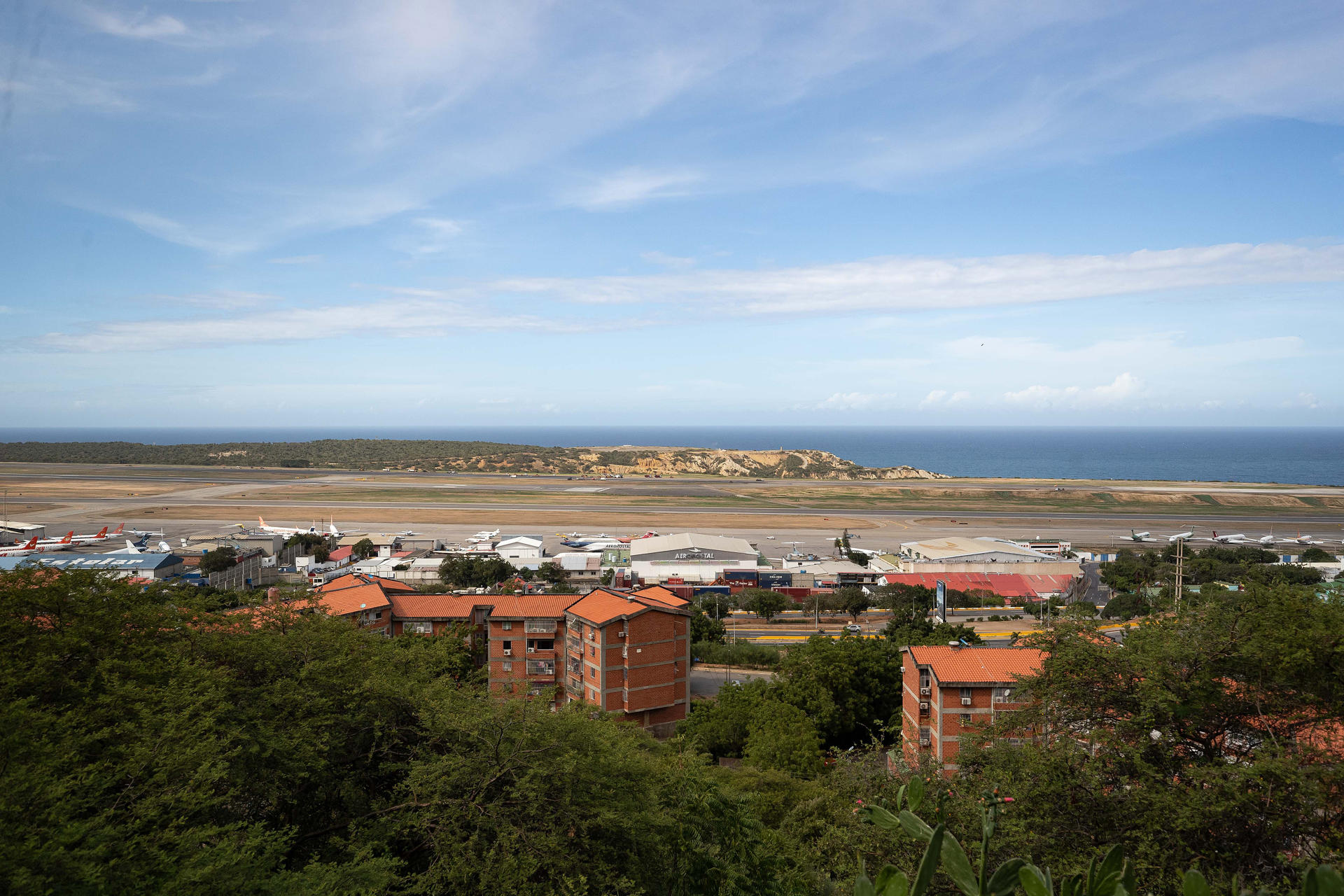 Los malabares de las aerolíneas venezolanas ante las cancelaciones de vuelos internacionales