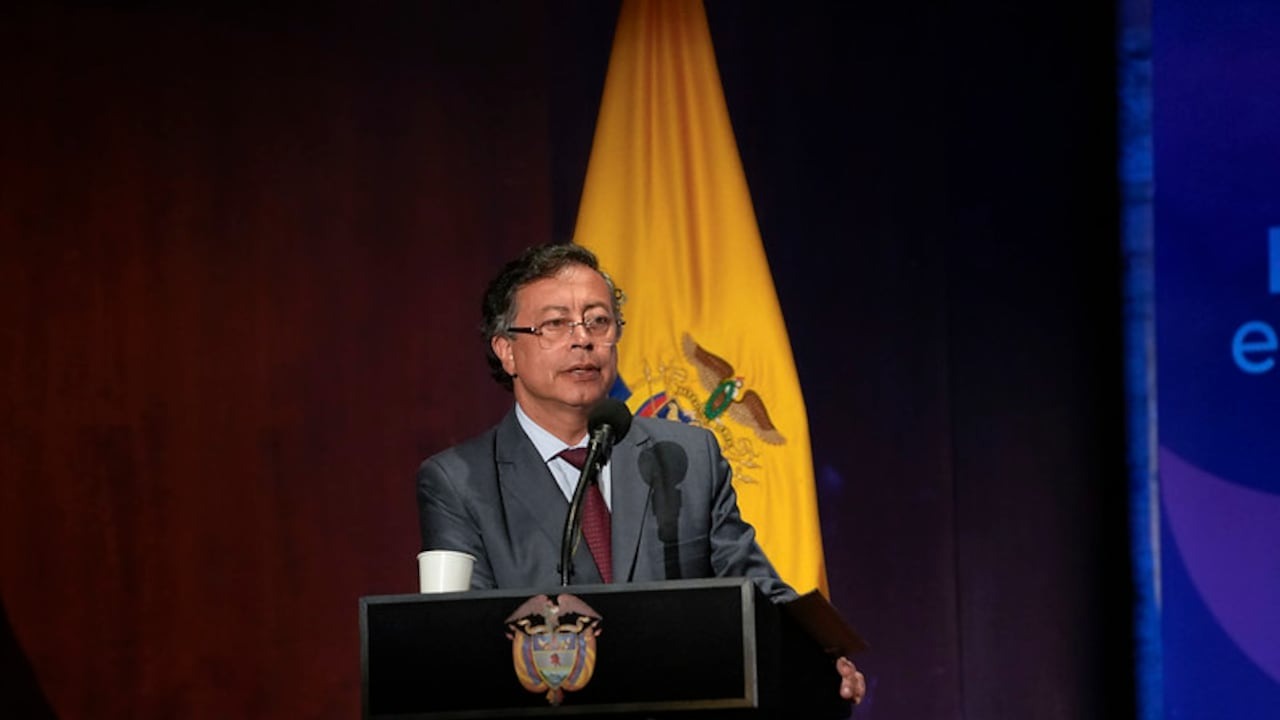 El reto que le hizo Petro a Trump en relación con el espacio aéreo venezolano