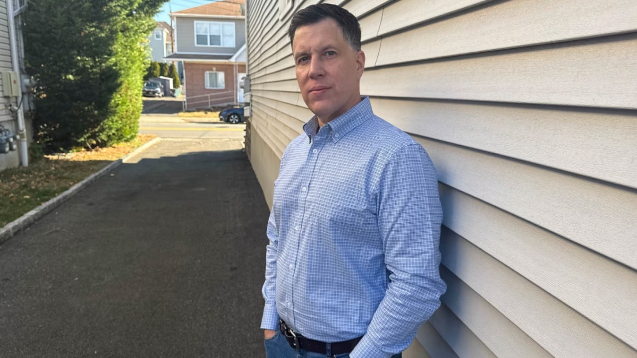 Creyó que había encontrado el amor por Facebook, pero fue estafado por 280 mil dólares