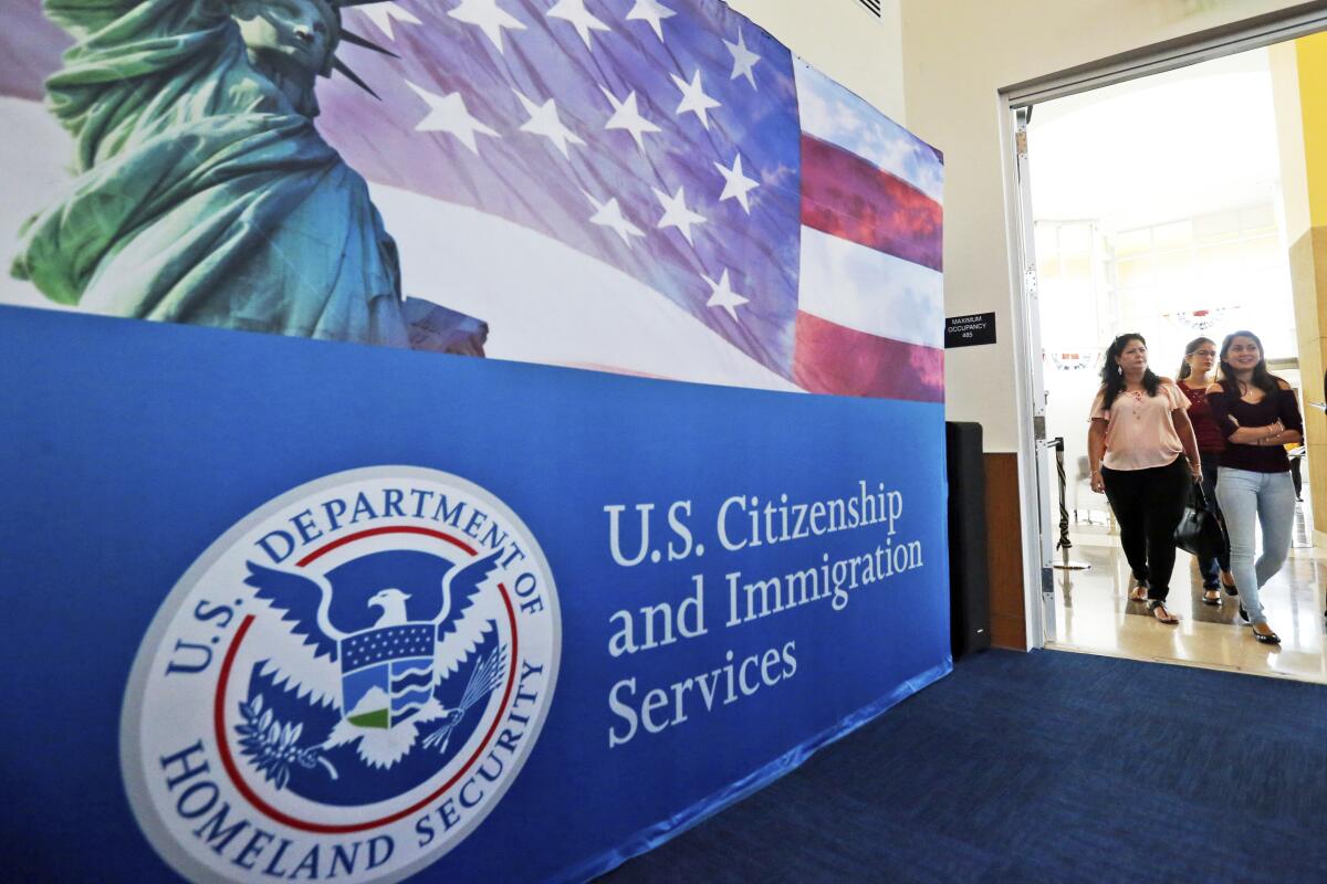 EEUU suspendió solicitudes de inmigración de varios países, incluyendo Venezuela