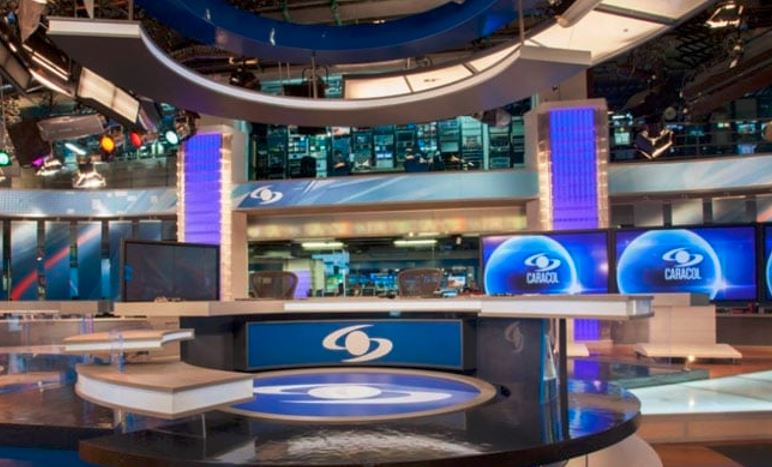 SIP condenó amenazas contra Noticias Caracol por investigación sobre nexo del Gobierno con las Farc