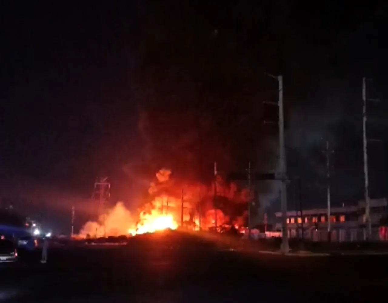 VIDEOS: Investigan causas de la explosión en empresa química de Zulia