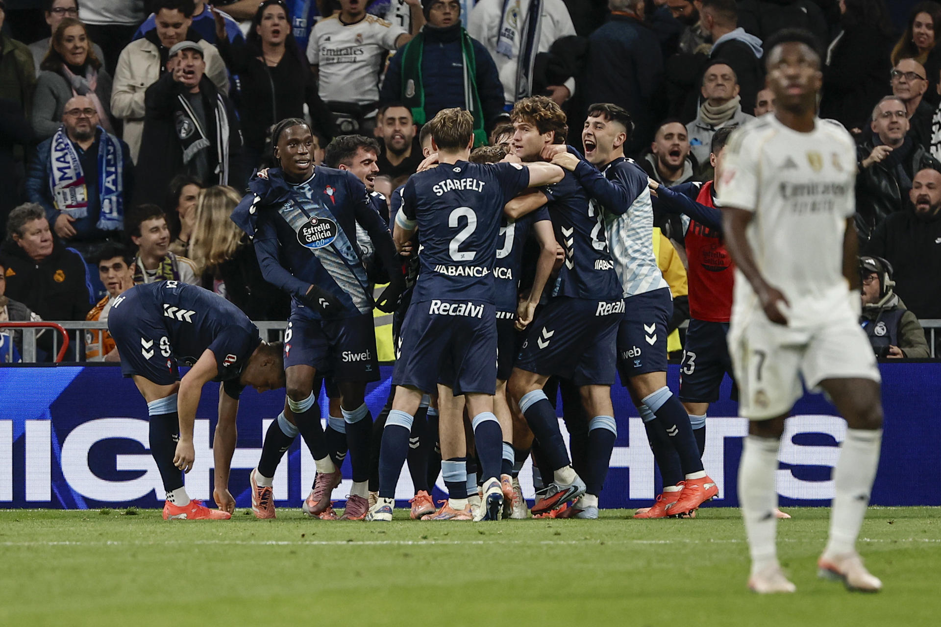 En caída libre: Una dura derrota del Madrid ante el Celta agiganta la ventaja del Barcelona en la cima