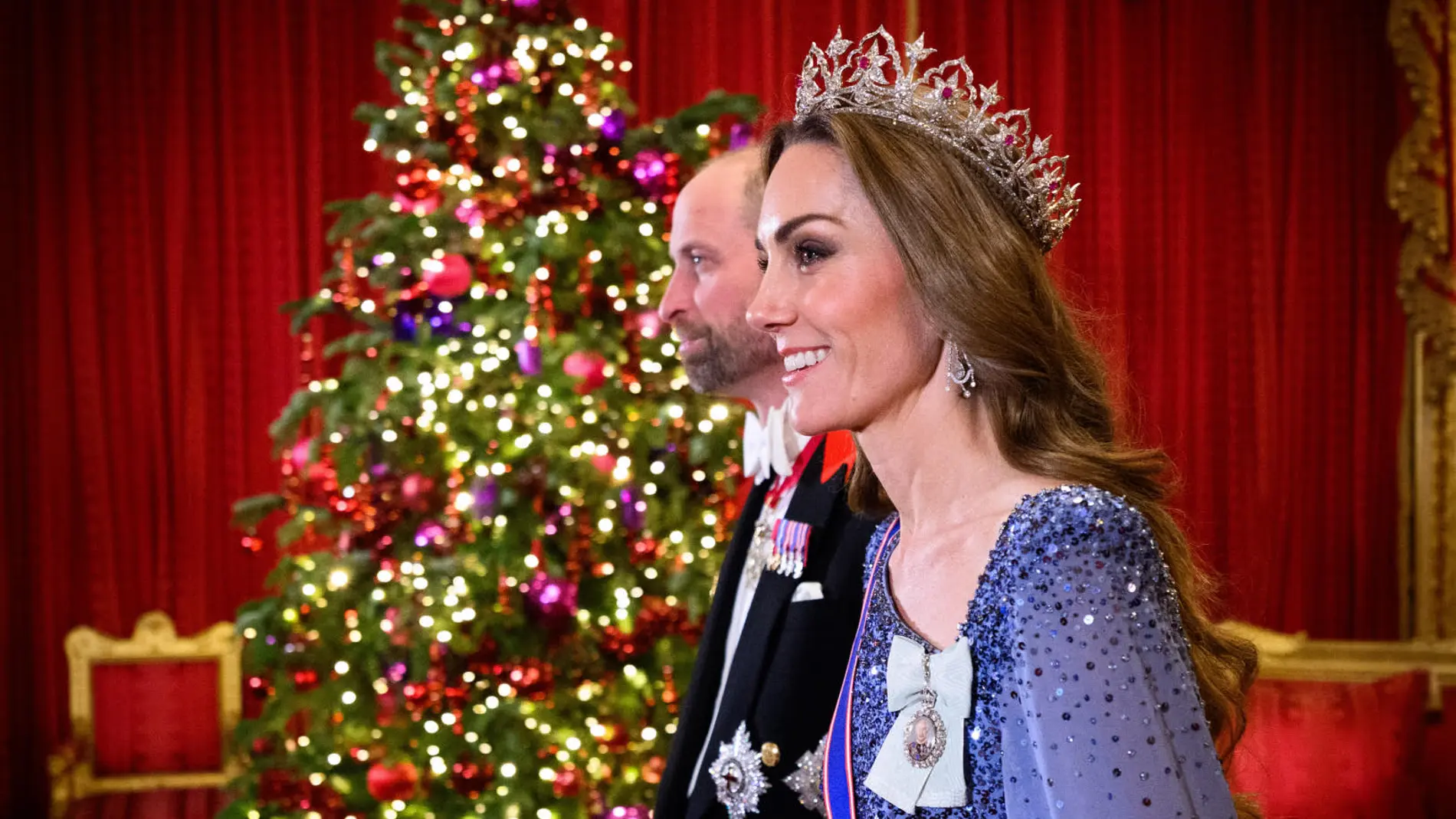 Kate Middleton sorprende en Windsor al estrenar la tiara oriental con rubíes que Isabel II solo lució una vez