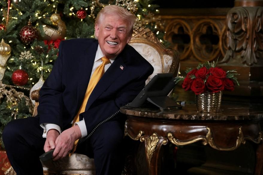 Trump les deseó a todos, incluida la "escoria de la izquierda radical", una Feliz Navidad