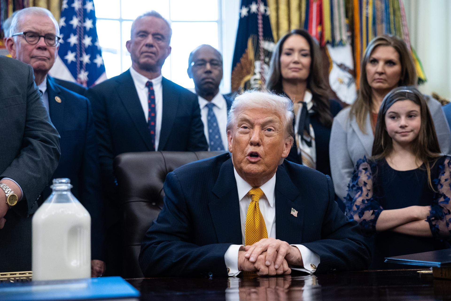 Trump amenaza con invocar la Ley de Insurrección en Minnesota si siguen ataques contra el ICE