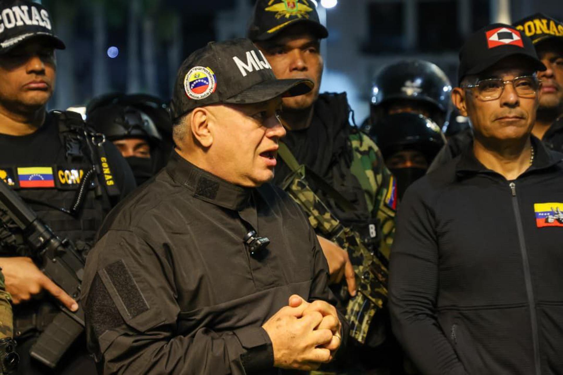 Diosdado Cabello dijo que Venezuela "está en tranquilidad porque el Estado tiene el monopolio de las armas"