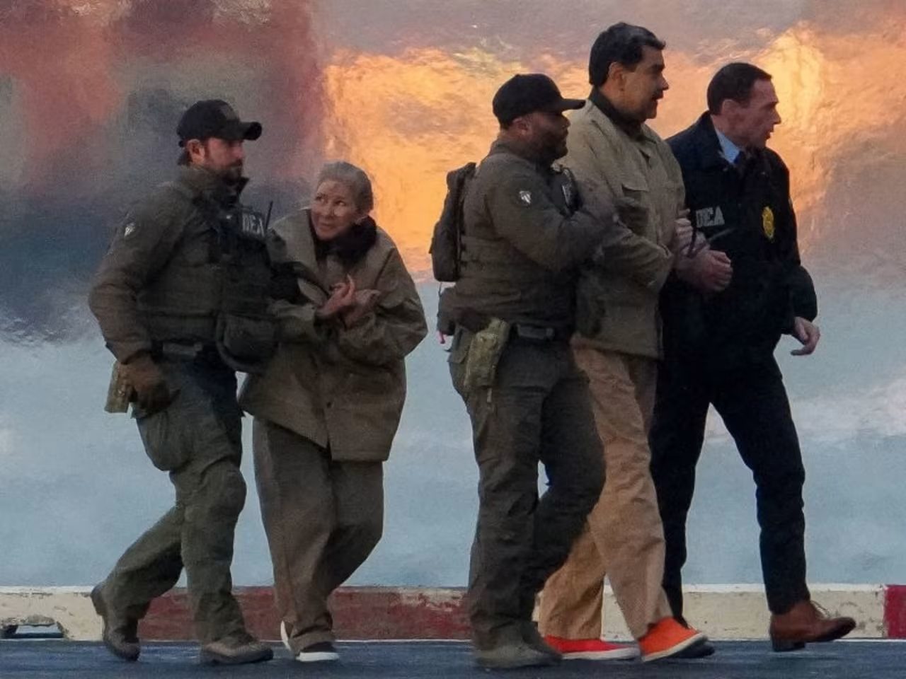 Autorizaron atención médica para Maduro y Flores mientras permanecen bajo custodia federal