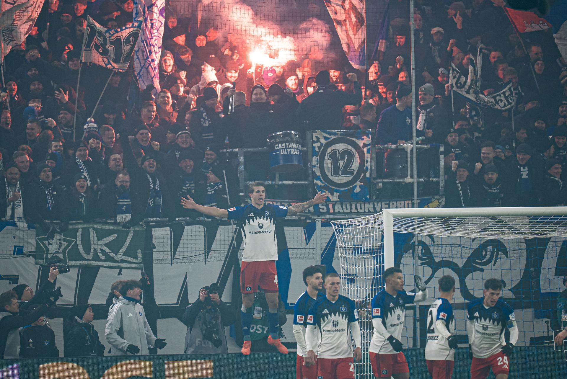 Hamburgo sorprendió al Bayern Múnich y apretó la pelea por la Bundesliga