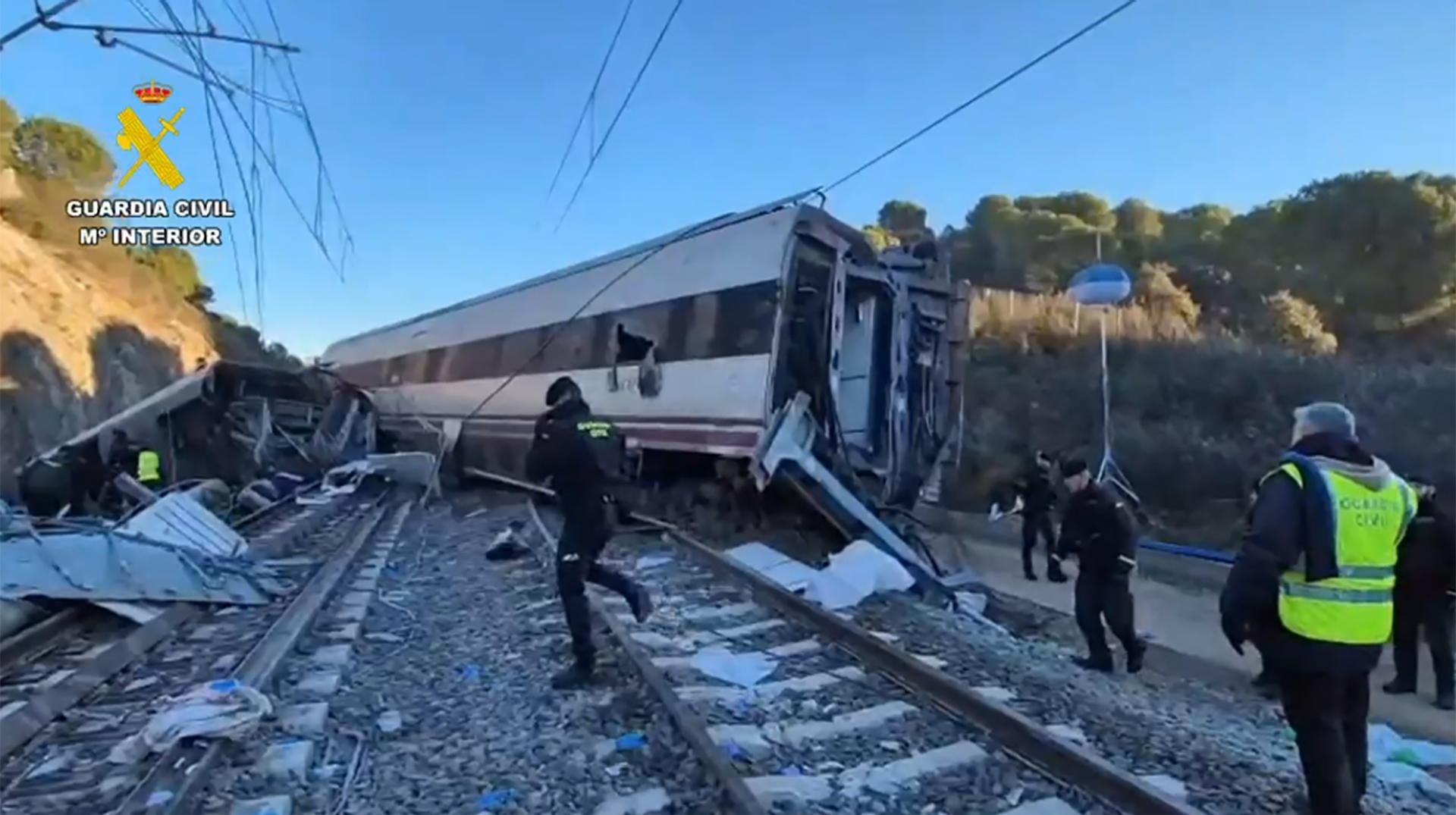 Los reyes de España viajarán mañana a Córdoba para visitar la zona del accidente de trenes