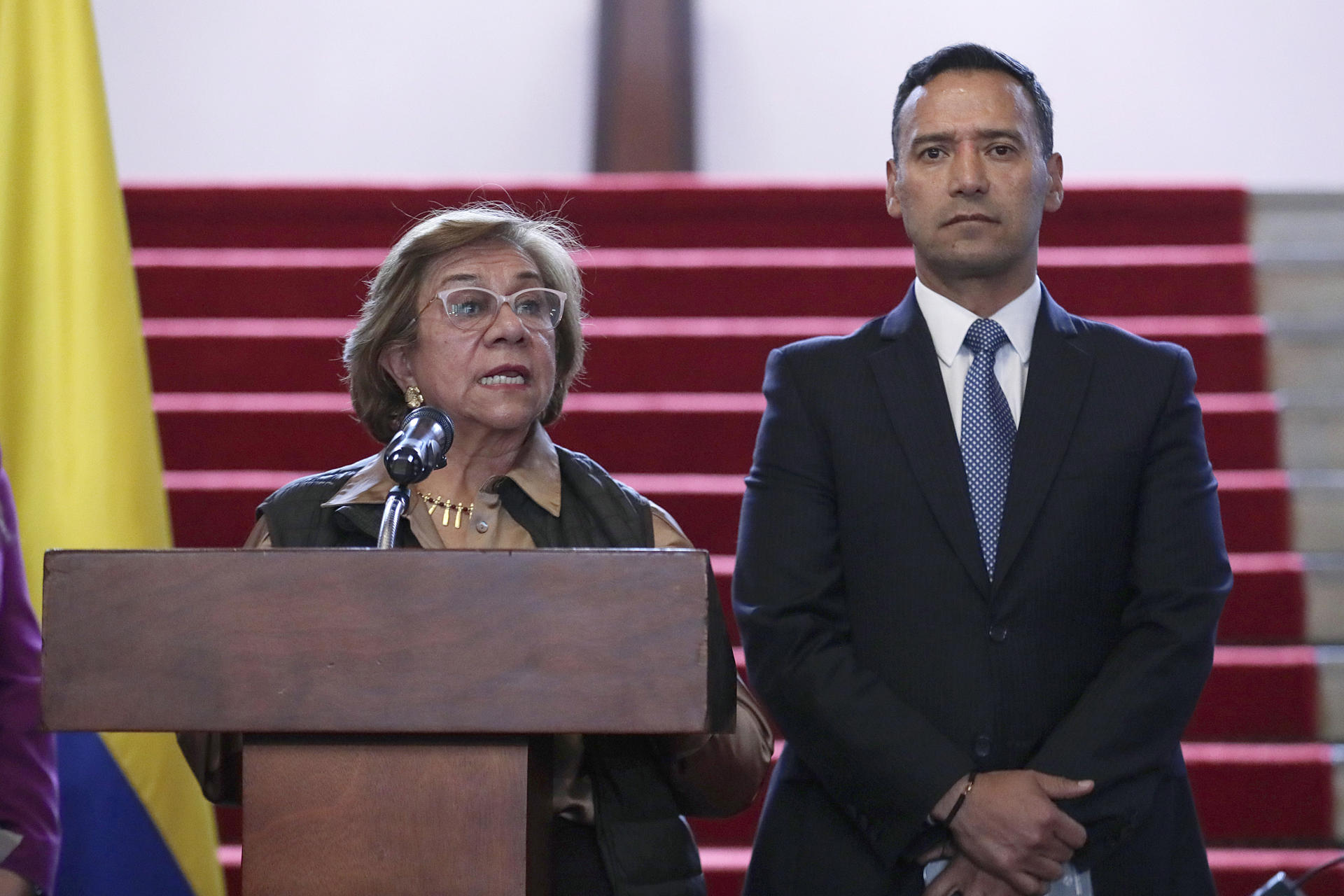 Colombia espera respuesta de Ecuador tras proponer reunión en Panamá