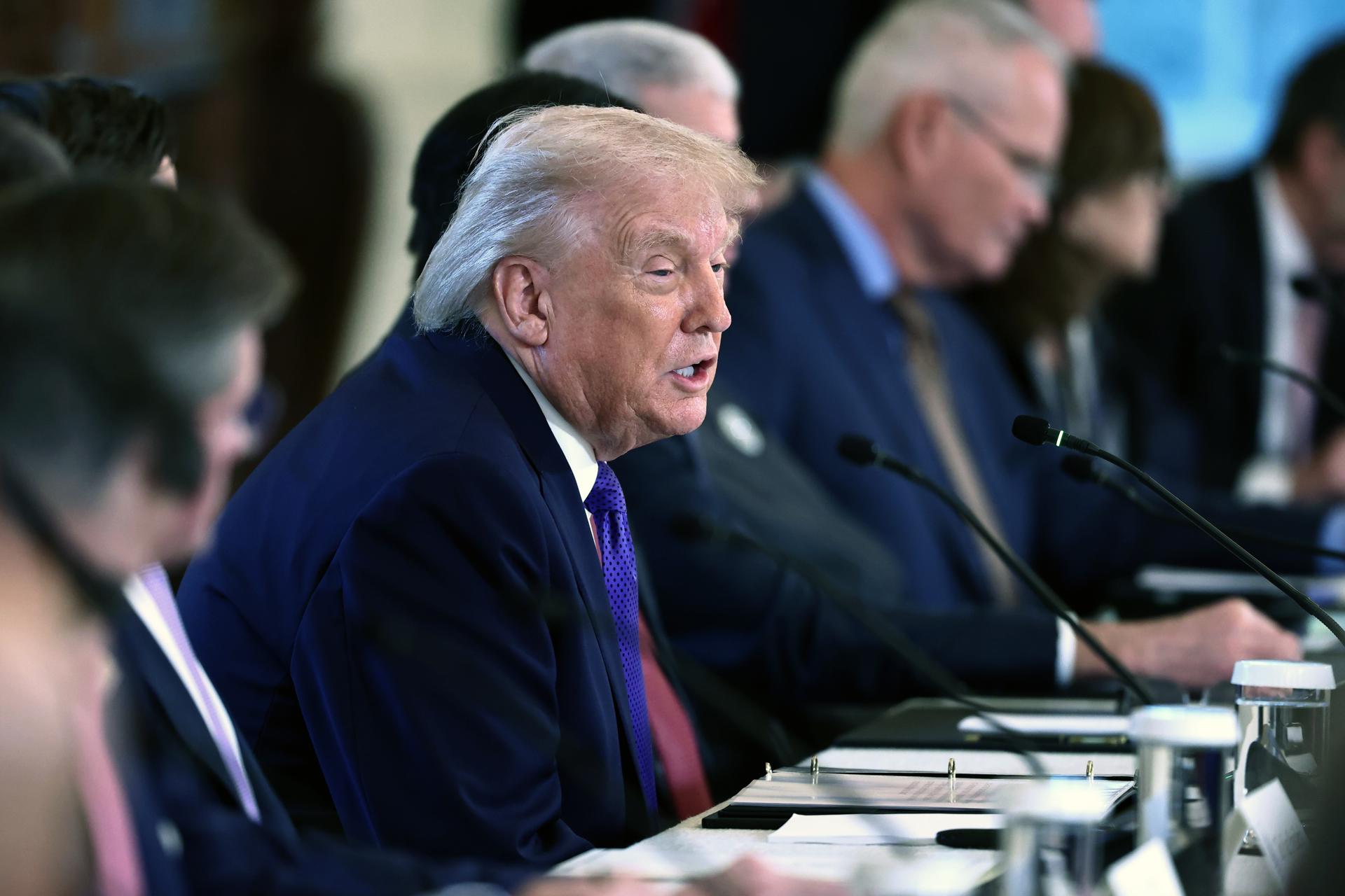 Trump invitó a China y Rusia a comprar crudo venezolano gestionado por EEUU