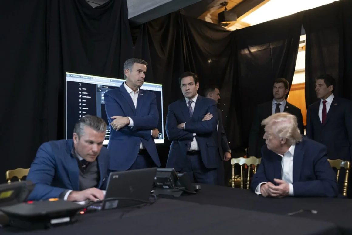 Mar-a-Lago es un lugar habitual en el que Trump gestiona operaciones militares de alto riesgo