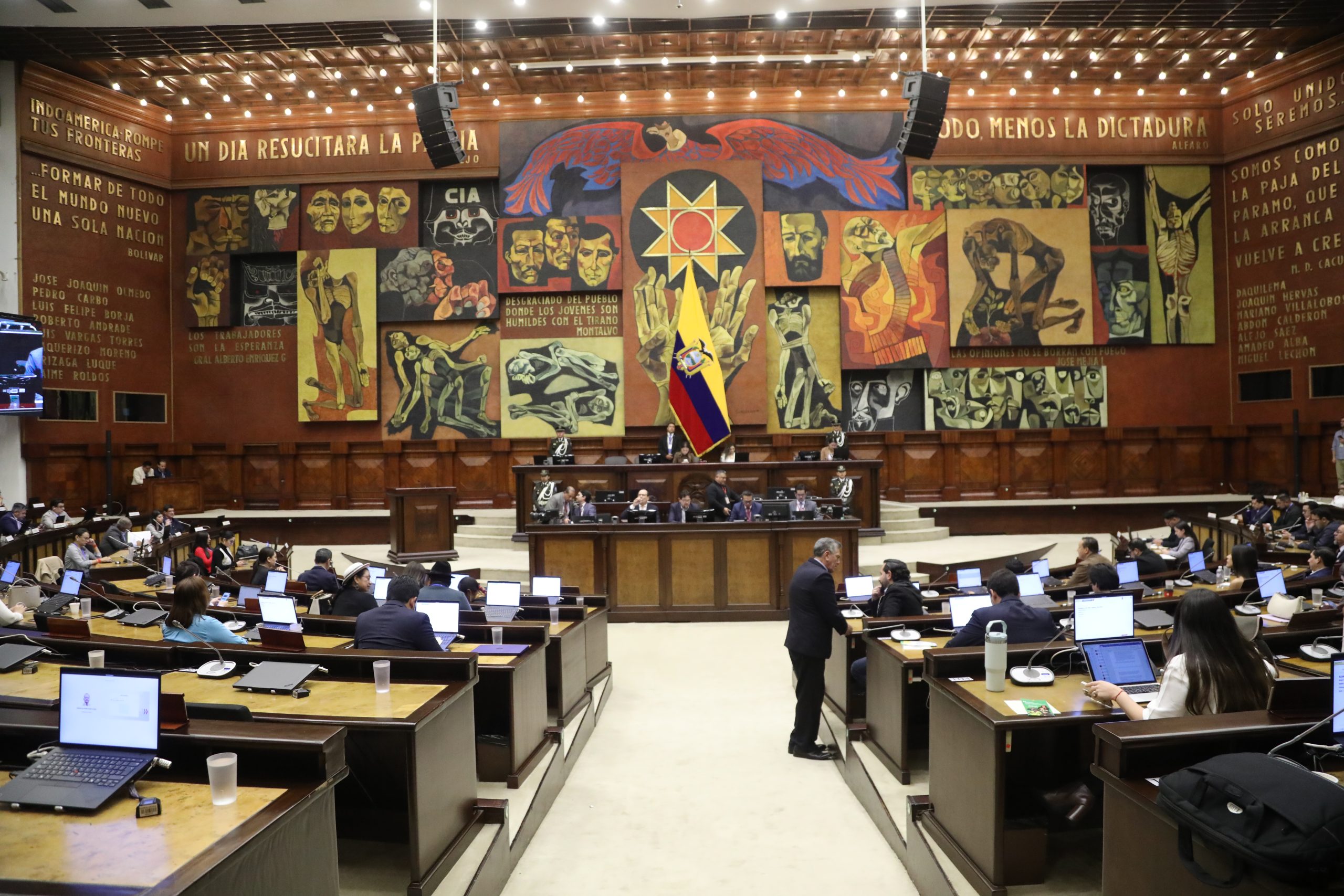 Asamblea Nacional de Ecuador aprobó resolución de respaldo a transición democrática en Venezuela