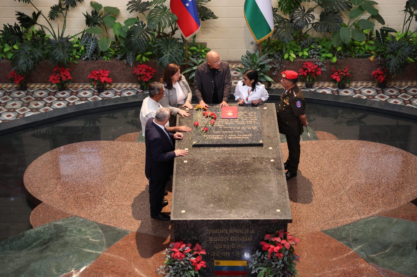 Delcy Rodríguez visitó el Cuartel de la Montaña tras ataque al antiguo Observatorio Cagigal