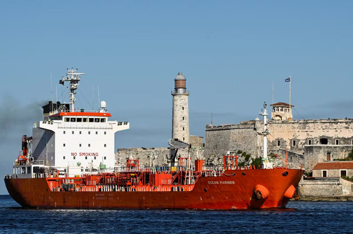 Pemex cerró la llave del petróleo a la dictadura cubana ante la presión de Trump