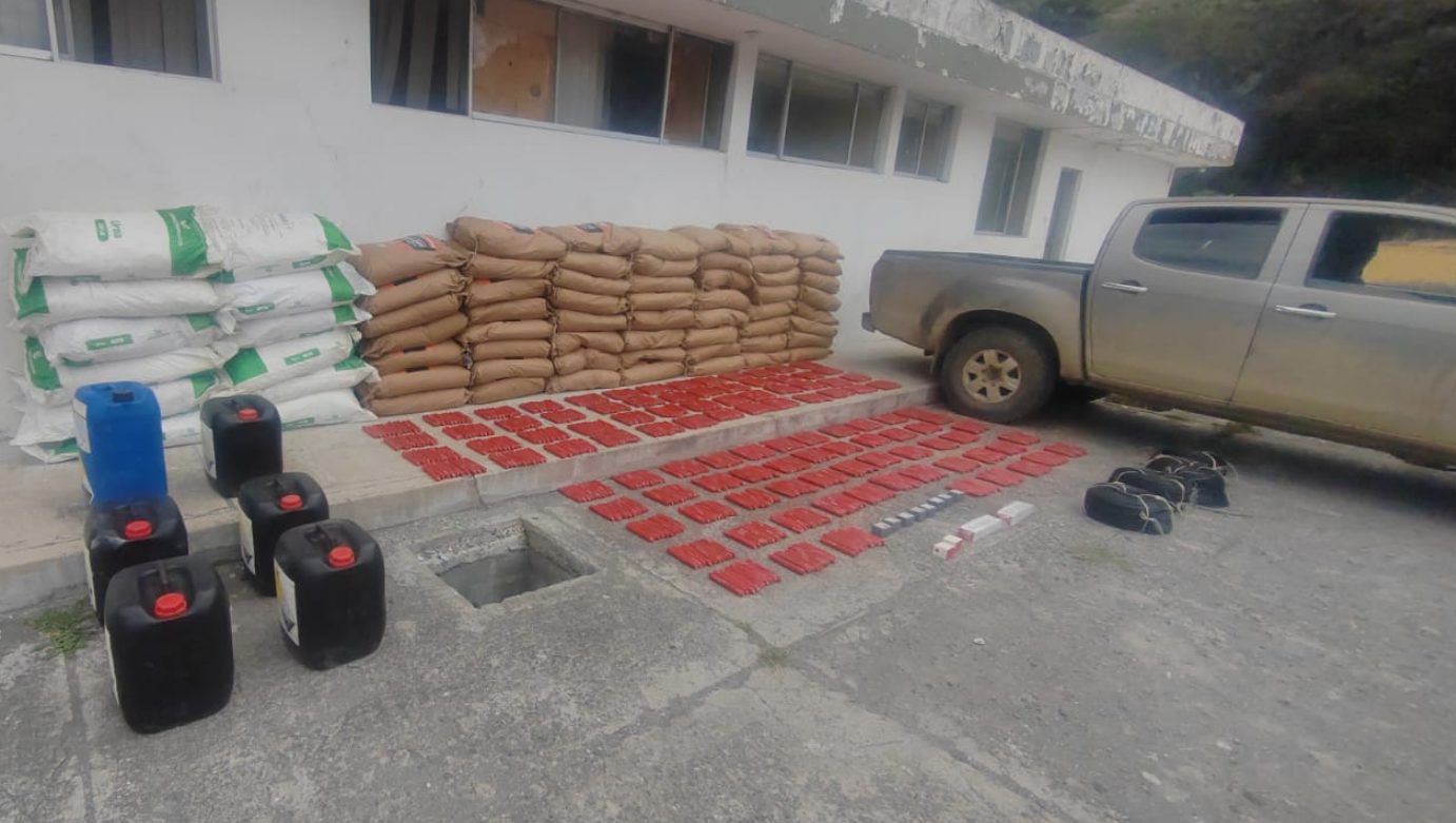 Ecuador decomisó 1.038 tacos de dinamita que pertenecían a la guerrilla del ELN