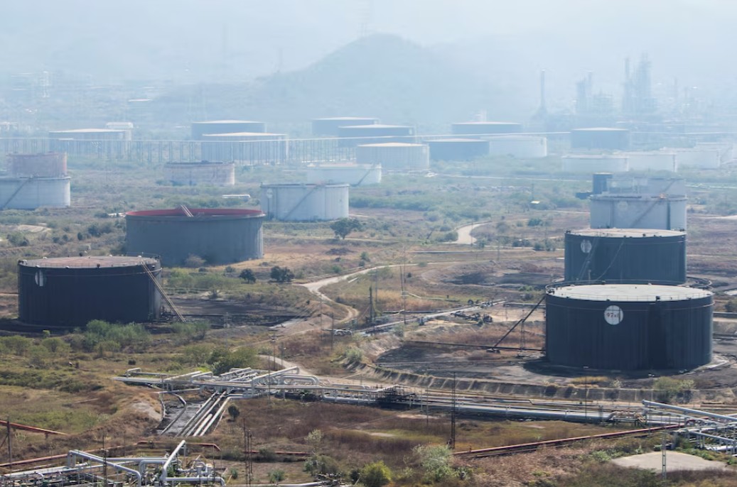 Reuters: Reforma petrolera venezolana fomenta inversión inmediata, pero aún necesita profundizarse