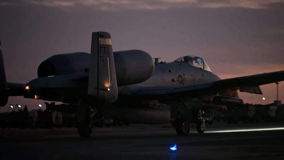 EEUU bombardeó nuevas posiciones terroristas en Siria y abatió a un jefe de Al Qaeda