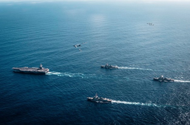 EEUU reduce despliegue militar en el Caribe y mueve buques al norte de Cuba, según NYT