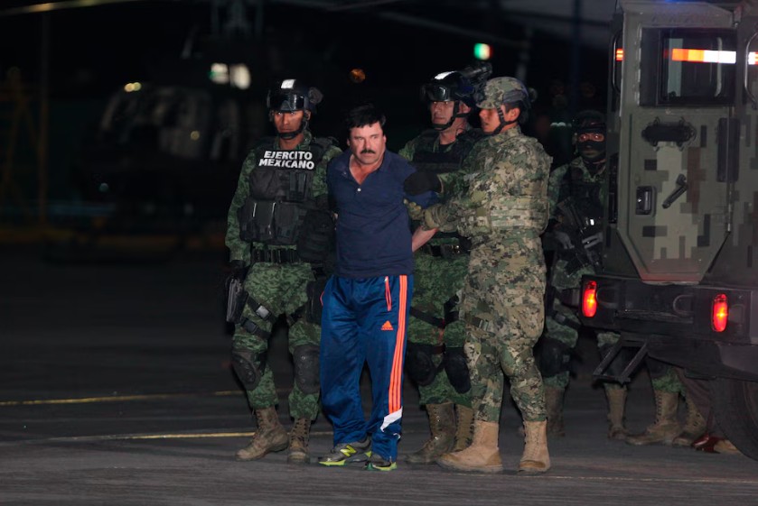 El día que cayó "El Chapo" Guzmán: ascenso, mitos y ocaso del narco que construyó imperios subterráneos y huyó dos veces de prisión