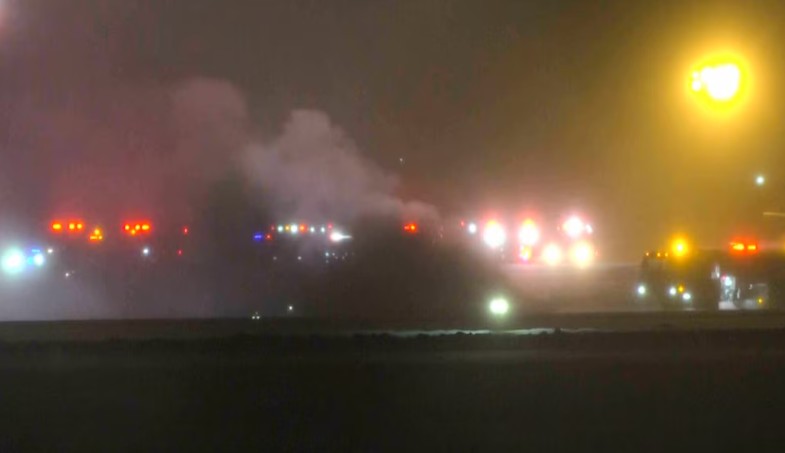 Ola de frío en EEUU: avión privado con ocho personas a bordo se estrelló en un aeropuerto de Maine