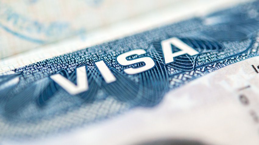 EEUU extendió a 20 países más la pausa de solicitudes migratorias