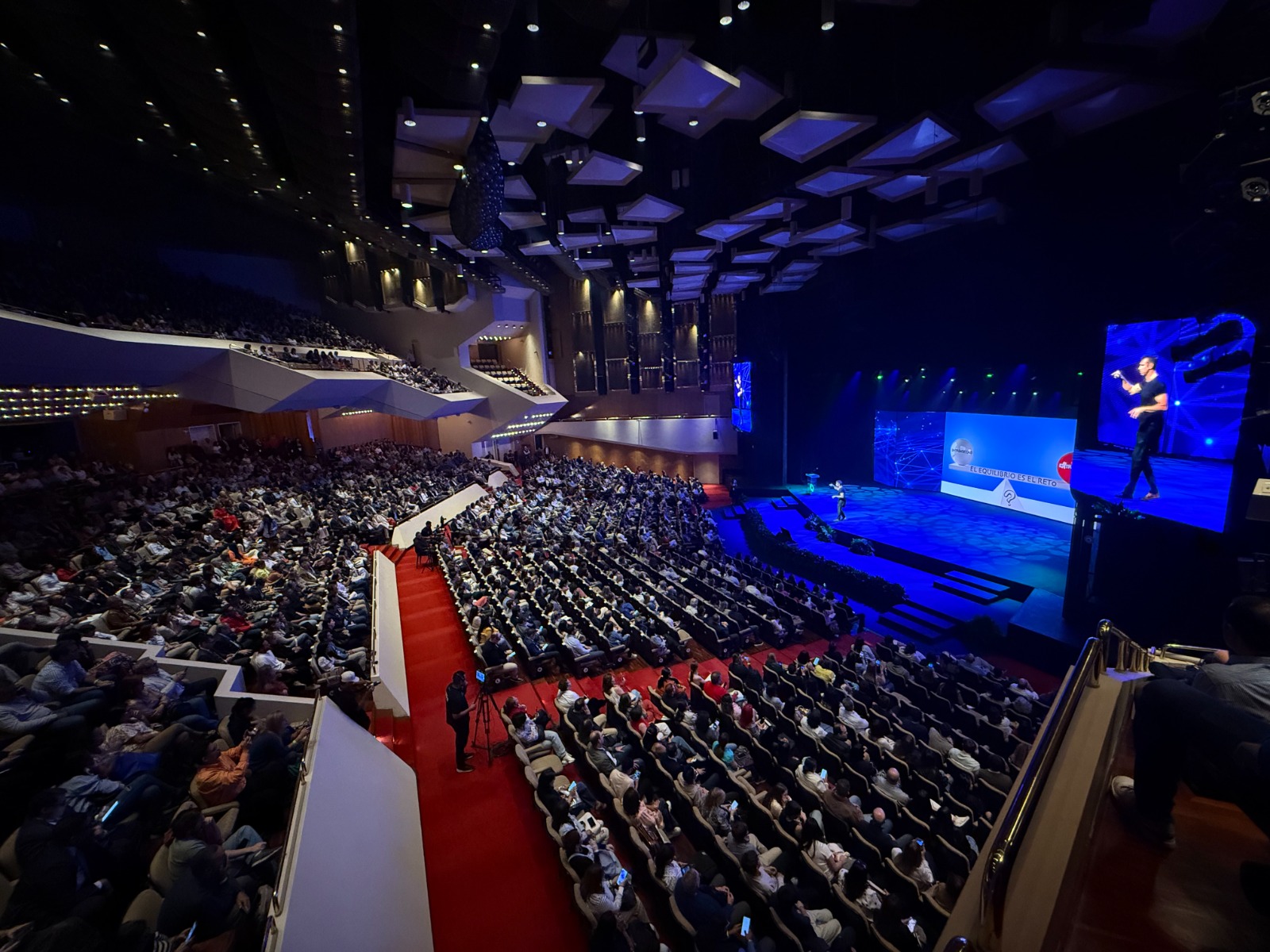 Bancamiga consolidó su liderazgo social en 2025 impulsando la innovación, el emprendimiento y la educación 