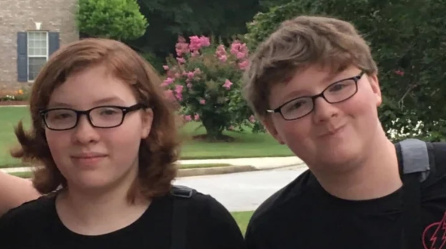 Asesinó a puñaladas a su hermana gemela y dijo que lo hizo mientras estaba sonámbulo