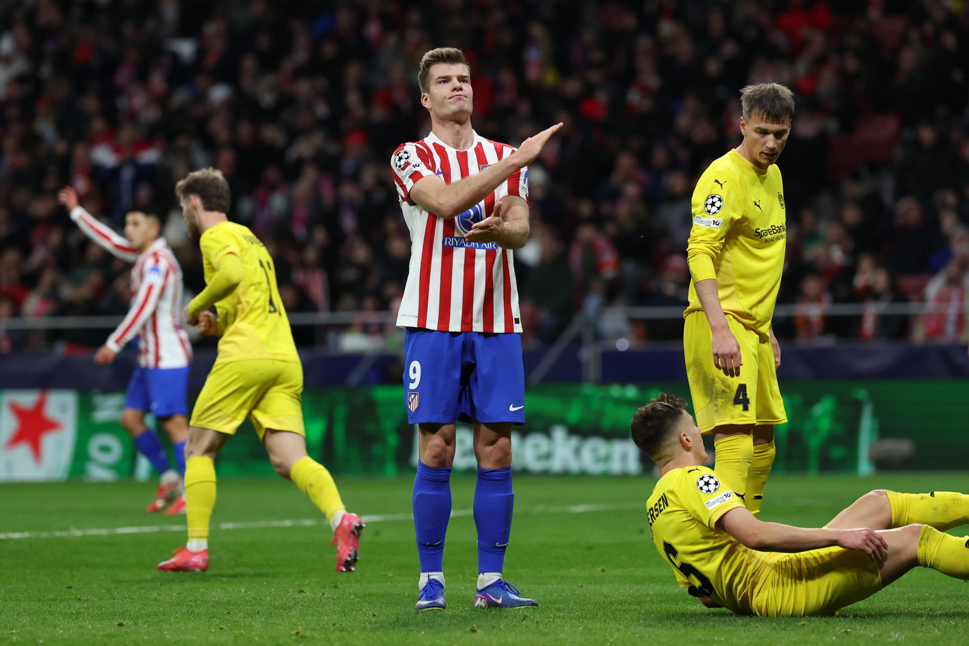 El Atlético perdió ante el Bodo/Glimt y no pudo meterse entre los ocho mejores de la Champions