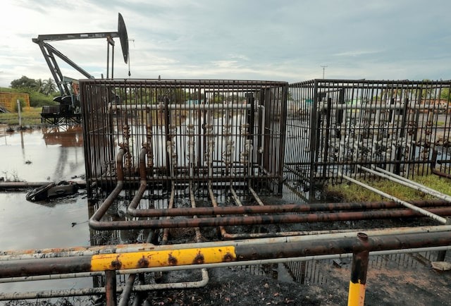 Bancos venezolanos recibirán 300 millones de dólares de ingresos petroleros para vender en el mercado cambiario