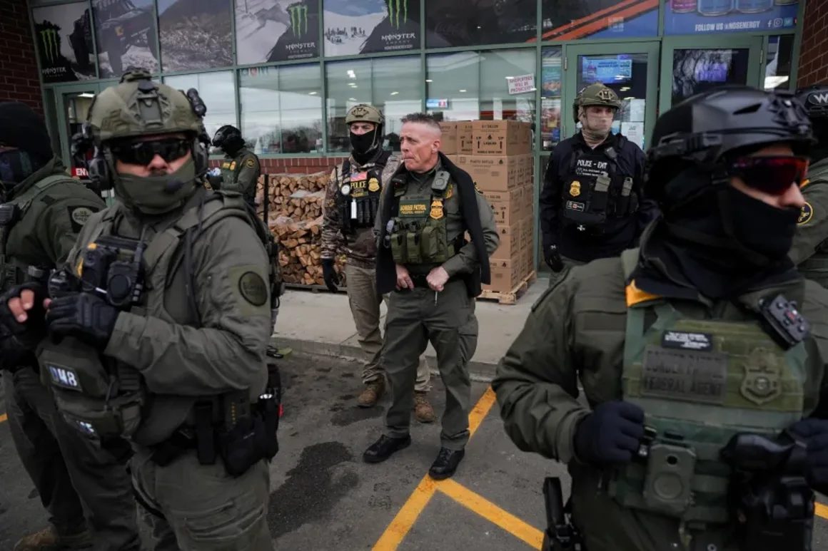 "ICE está usando mi negocio como un campo de caza": redadas paralizan comercios en Minnesota