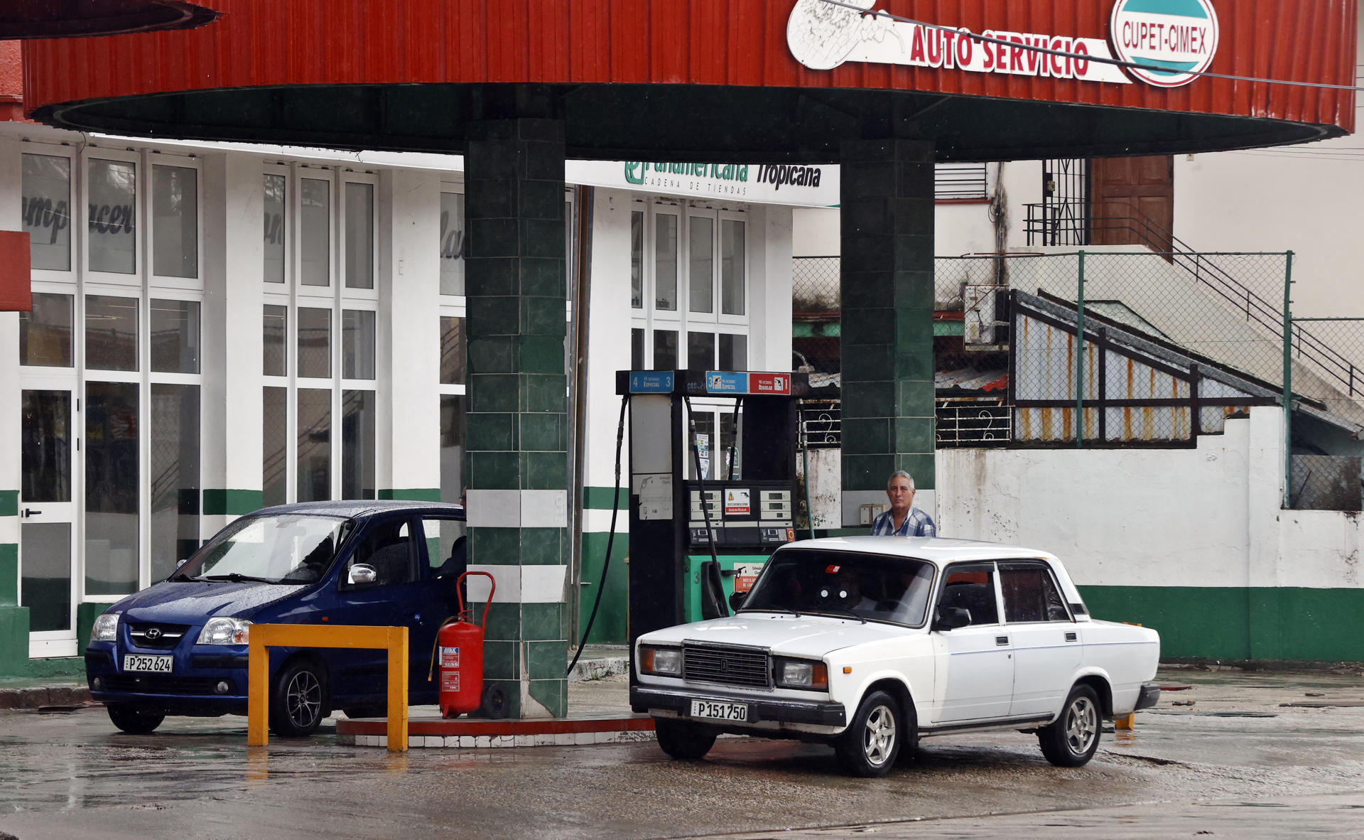 Miguel Díaz-Canel aplicará un plan de "desabastecimiento agudo de combustible" en Cuba