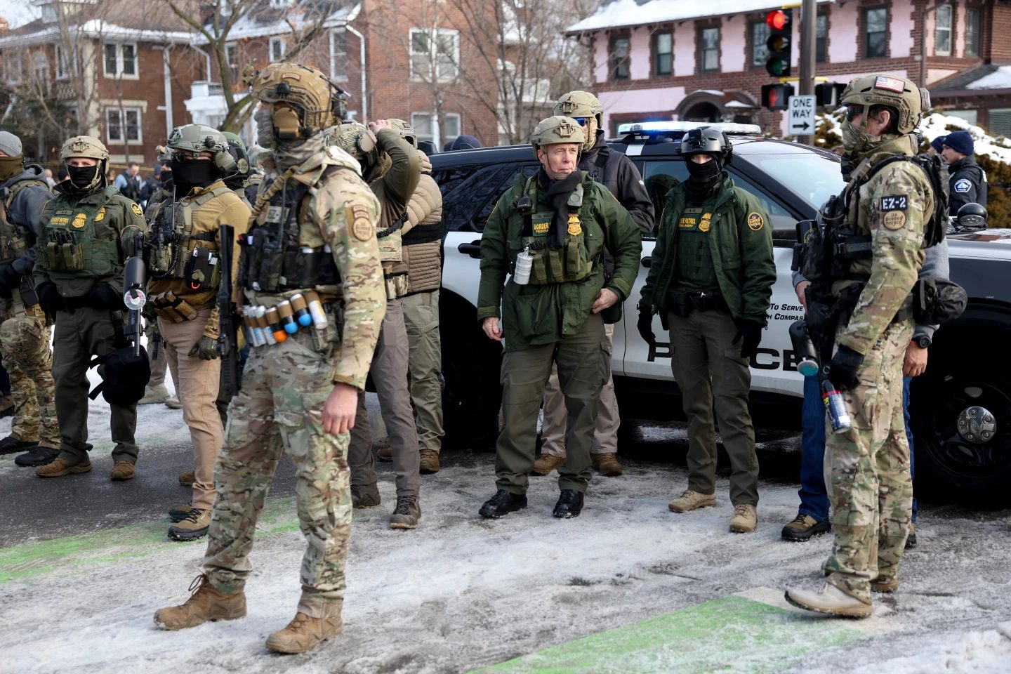 Minnesota declaró emergencia y alistó a la Guardia Nacional tras muerte de una mujer por el ICE