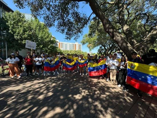Se sienten perseguidos: Arrestos de venezolanos por ICE en Dallas aumentaron 400 %