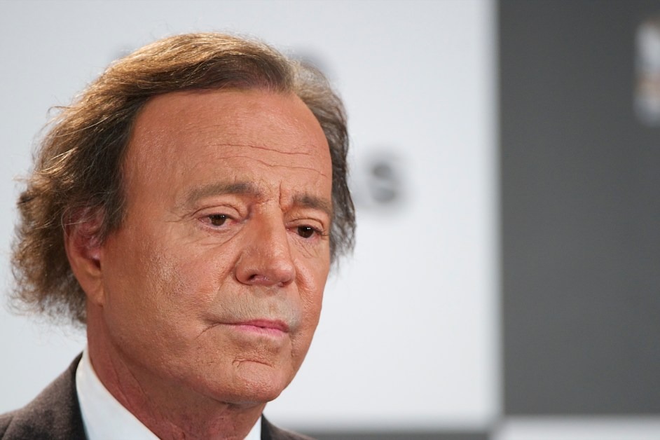 Julio Iglesias rompió el silencio tras acusaciones en su contra