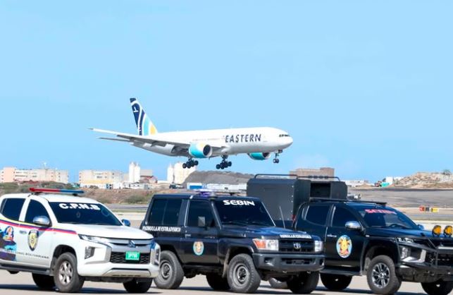 Llegó a Maiquetía un nuevo vuelo con más de 120 venezolanos deportados de EEUU