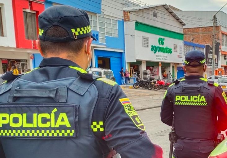 Sicariato en Colombia: Oficial de policía fue asesinado y su bebé resultó herido