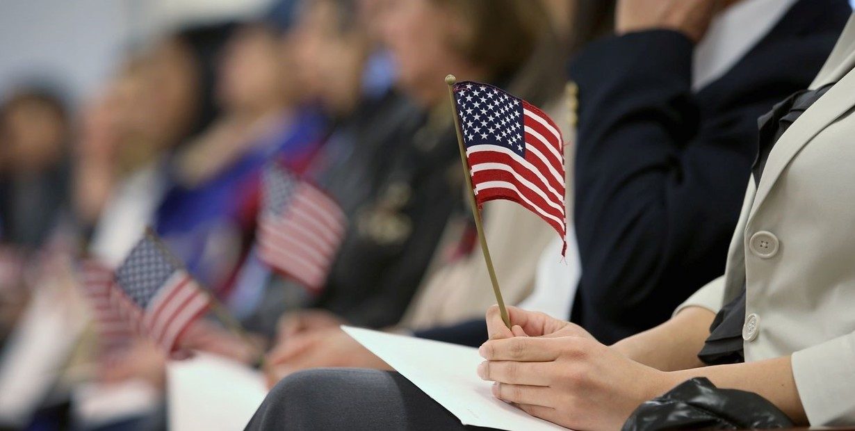 Ron DeSantis busca frenar el abuso de las visas H-1B en Florida